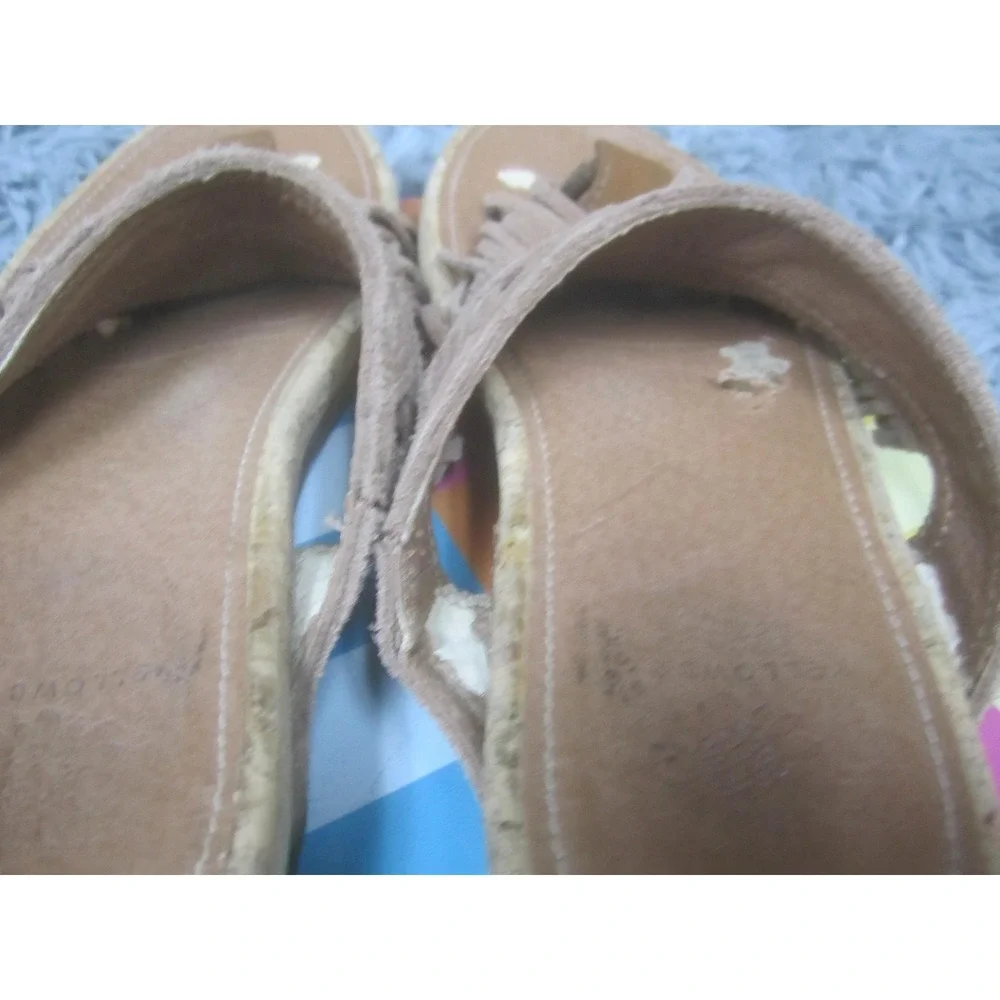 Yellow Box Sandals Womens Size 8 Brown Suede Fringe Thong Cork Wedge Slip On - Picture 6 of 8